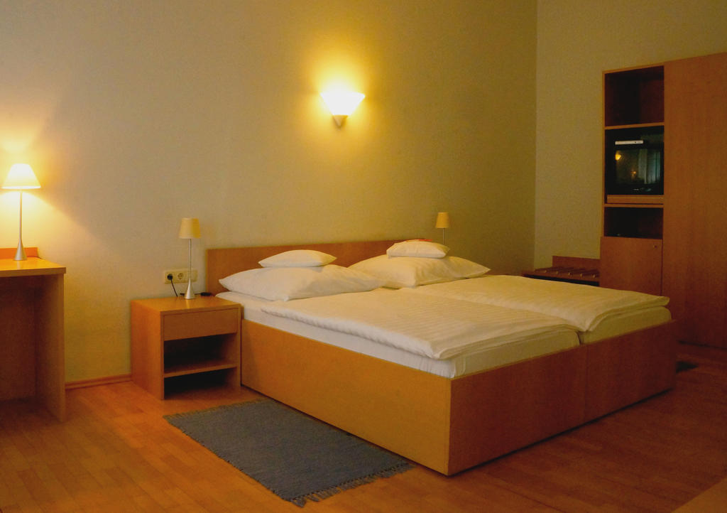 Hotel Zum Scheppen Eck Wiesbaden Phòng bức ảnh